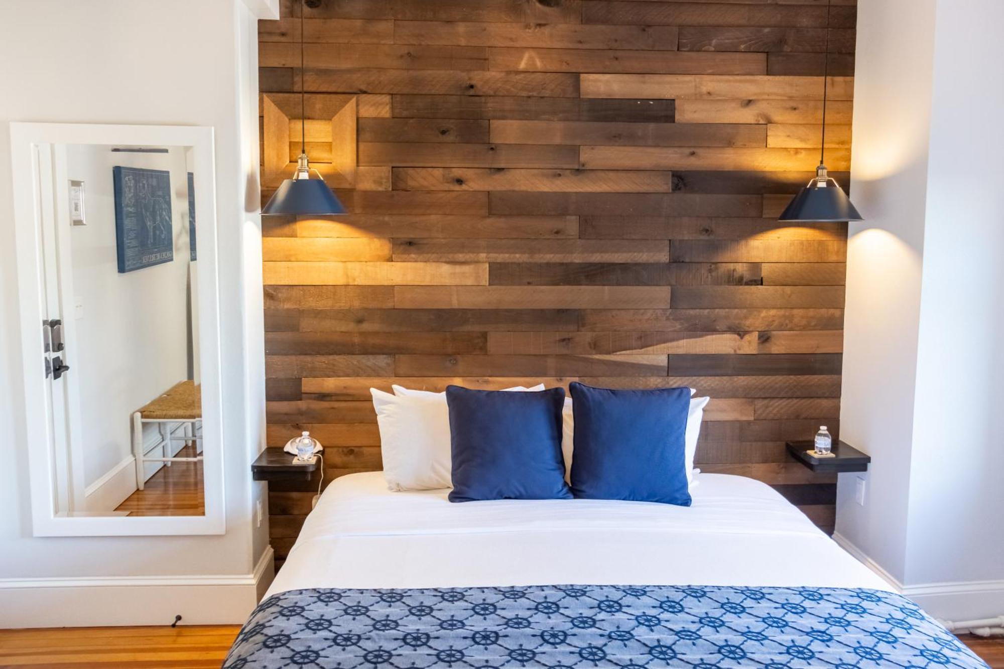 Paws On Pelham (Adults Only) Bed & Breakfast นิวพอร์ต ภายนอก รูปภาพ